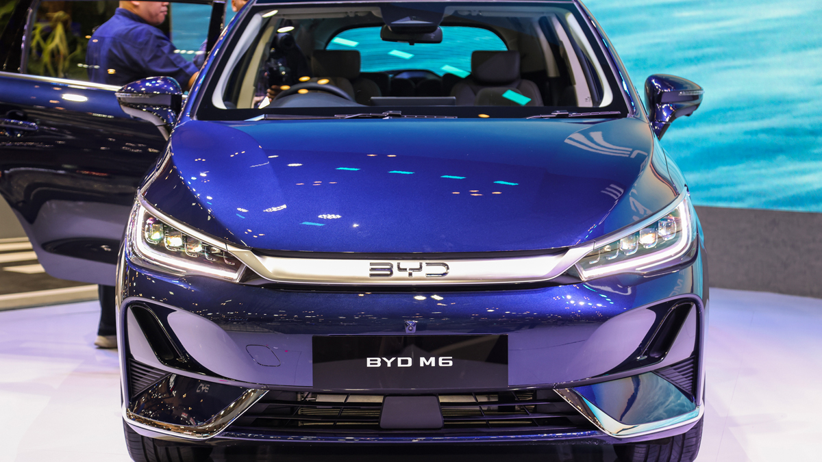 ngoai that byd m6 04