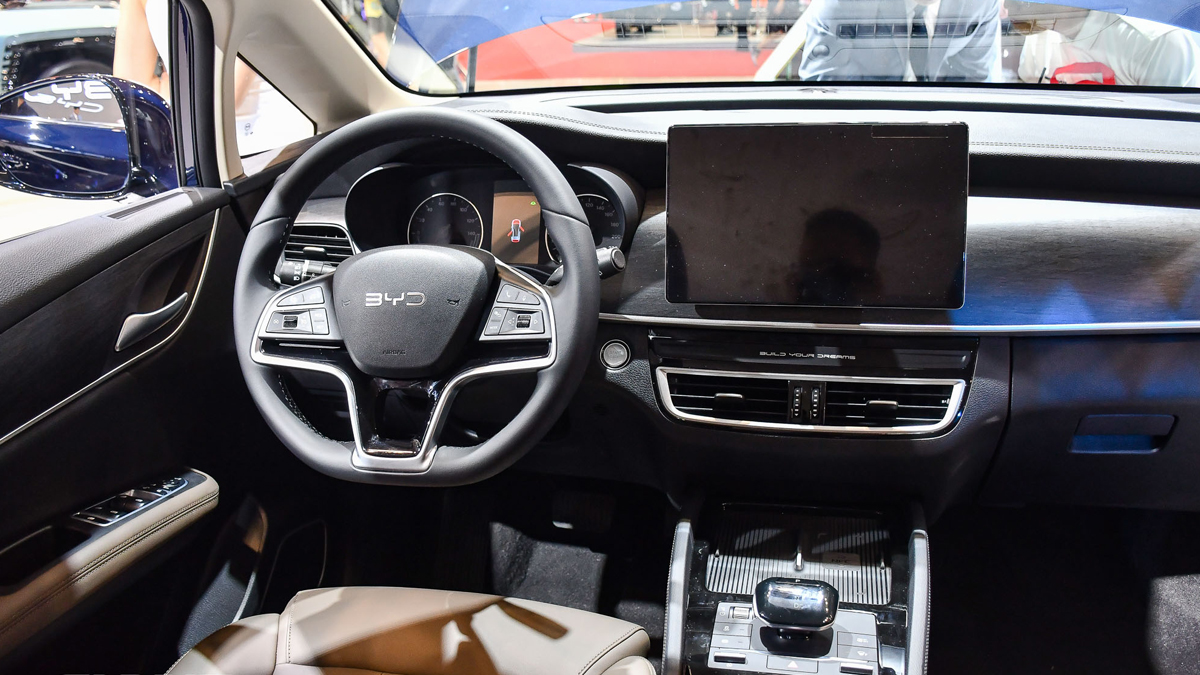 noi that byd m6 12