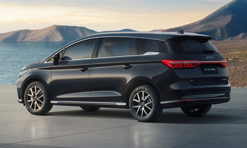 BYD M6 sự lựa chọn thông minh cho cuộc sống đô thị 4 byd m6 india launch soon 3 rows of seats panoramic sunroof carandbike 2 760a7a63d3