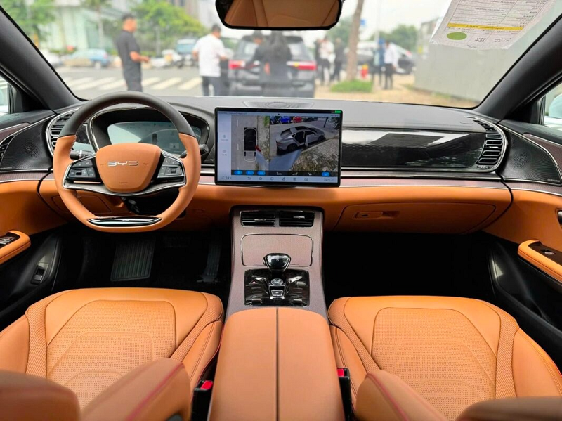 noi that byd han duoc hoan thien voi chat lieu da nappa cao cap